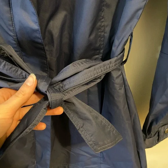 Columbia Belted Rain Jacket in Navy - Picture 5 of 9